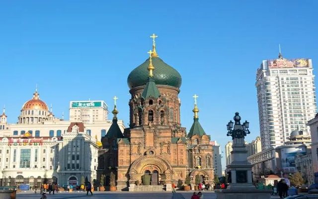 chiem-nguong-kien-truc-an-tuong-cua-nha-tho-Saint-Sophia-cap-nhi-tan.jpg