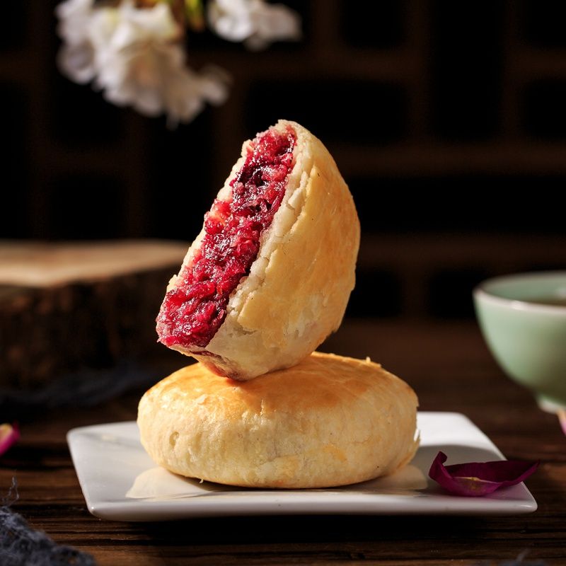 mon-ngon-con-minh-banh-hoa-hong.jpg