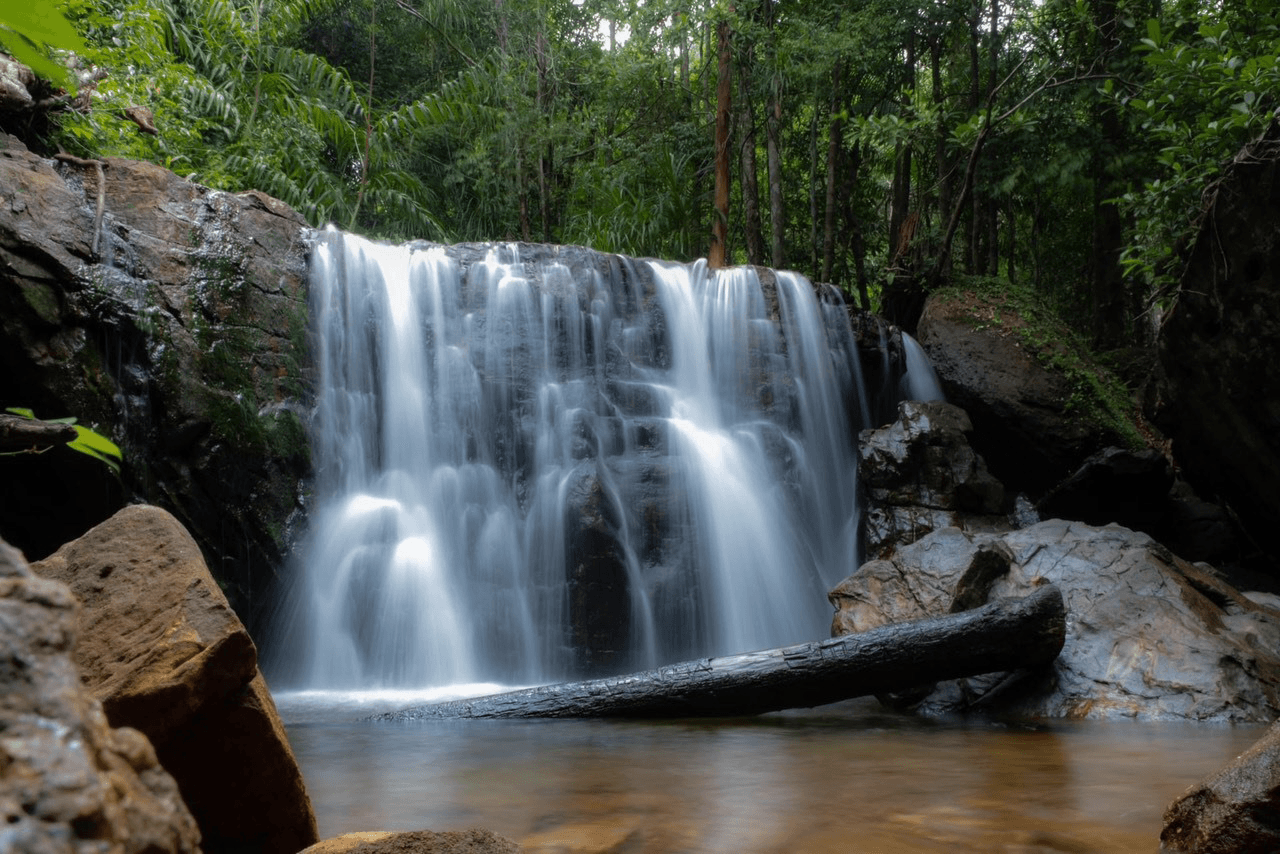 trai-nghiem-du-lich-phu-quoc-thang-8-mua-mua-5.png